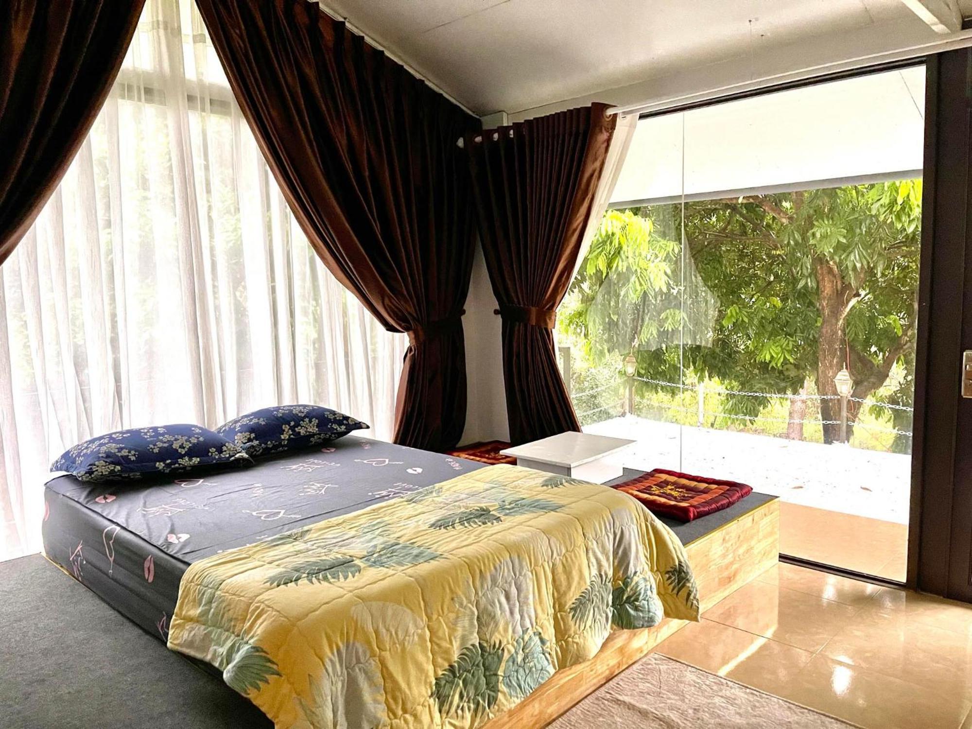 Lake View Homestay Pleiku Bagian luar foto