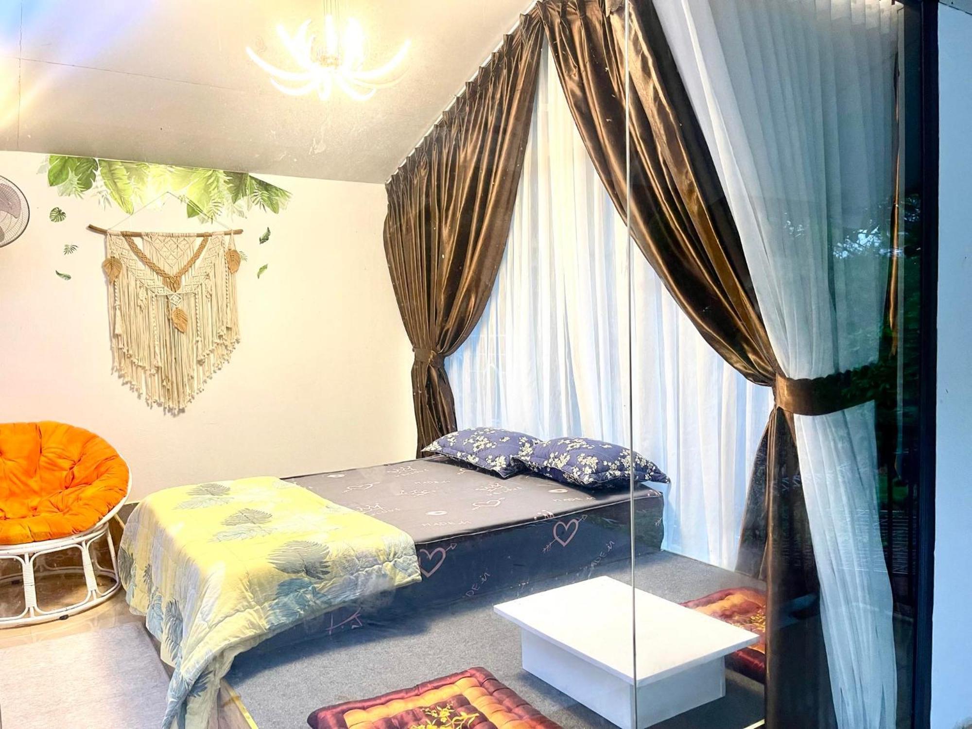 Lake View Homestay Pleiku Bagian luar foto