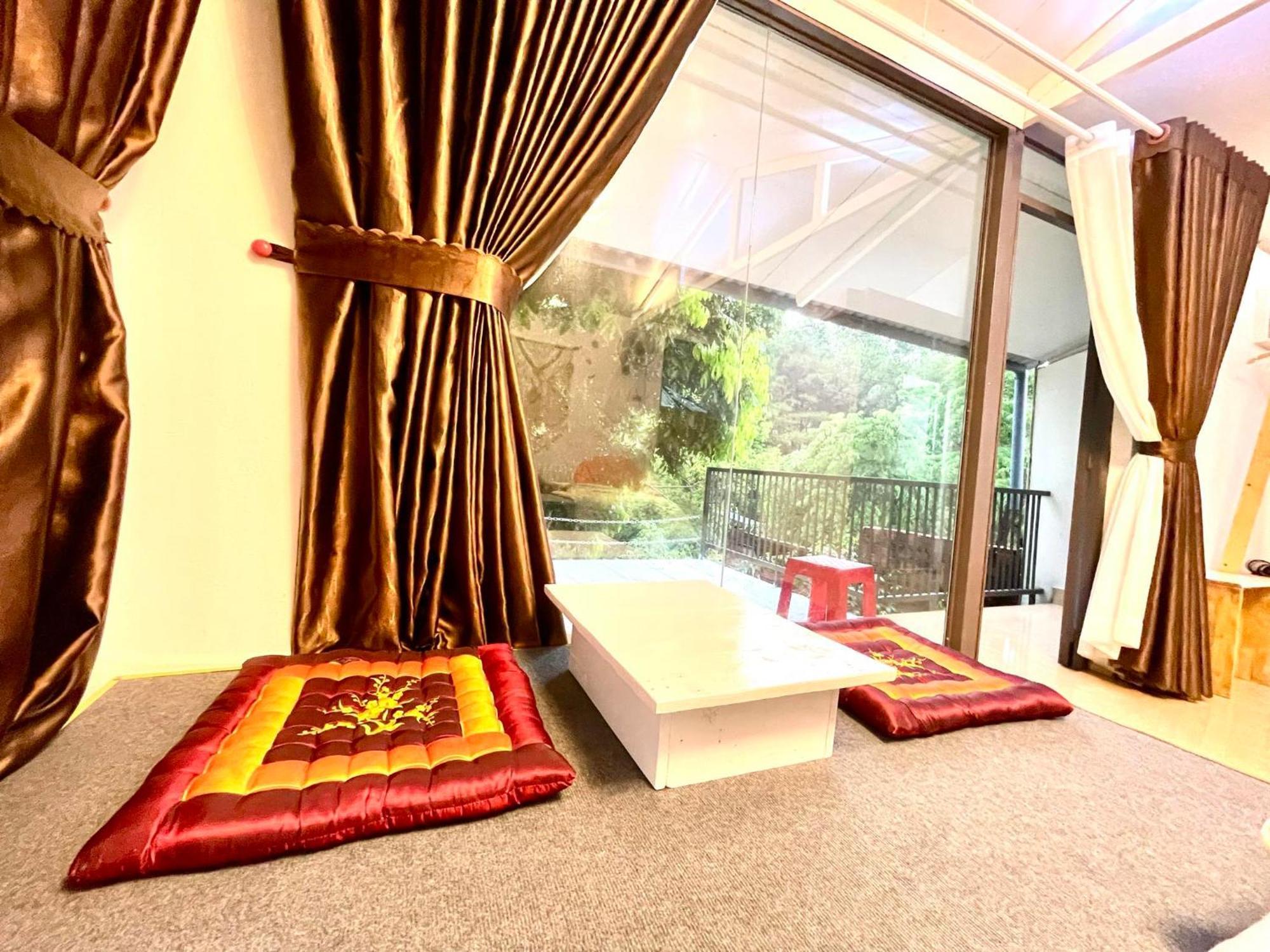 Lake View Homestay Pleiku Bagian luar foto